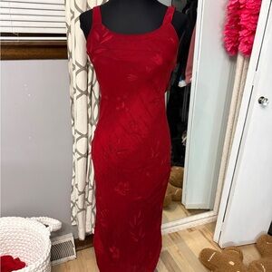 Petite Sophisticate Crimson Floral Midi Dress